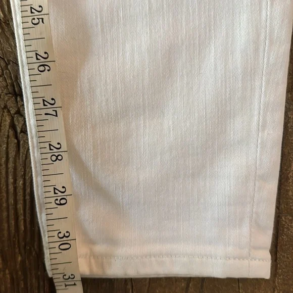 J.Crew 8” Toothpick White Jeans - Picture 8 of 11